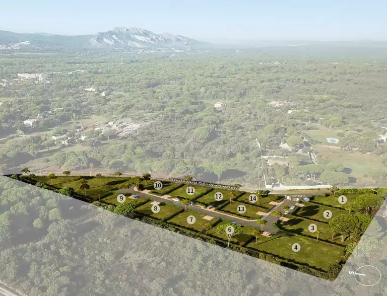 plan 3D en axonométrie d'un futur ensemble de terrains à construire, séparés par des haies, intégré dans un environnement de pins et montagnes au loin